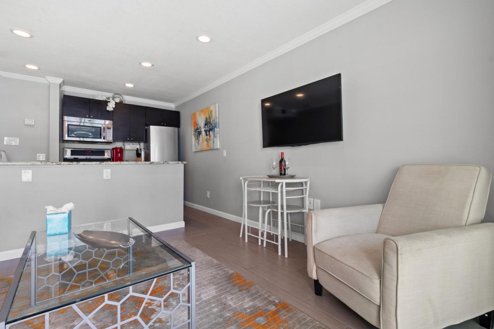 227-Wifi, New Paint, Amazing Views, Close To Bucs Stadium Tampa Exterior photo